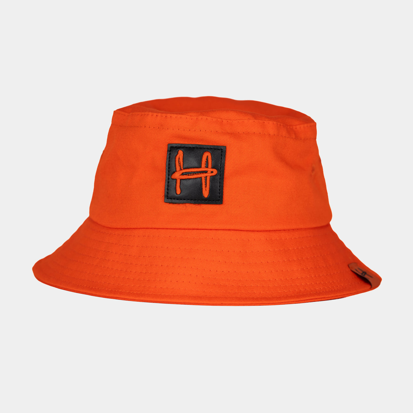 bucket hat.